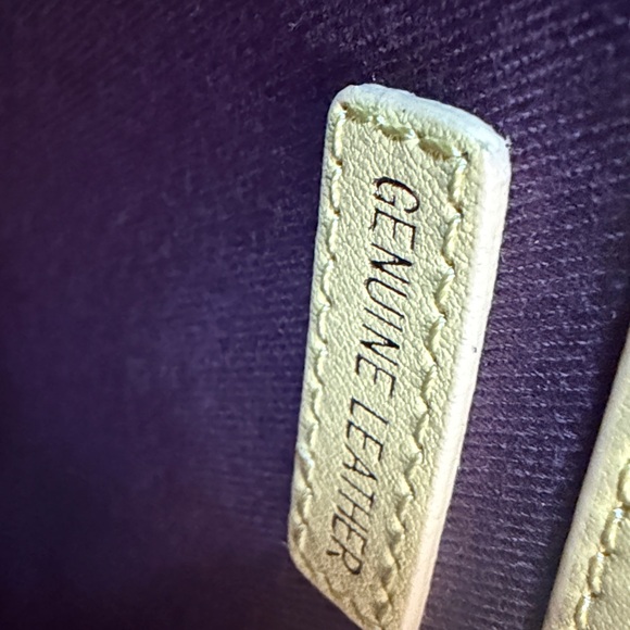 NWT St. John leather Yellow Quilted Shoulder Bag - Picture 7 of 10